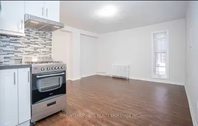 70 Melbourne Avenue 103, Toronto W01, On M6k 1k7