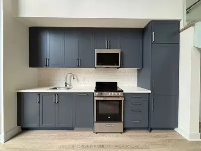 2450 Old Bronte Road 114, Oakville, On L6m 5p6