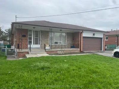 281 Driftwood Avenue Main Floor, Toronto W05, On M3n 2n6