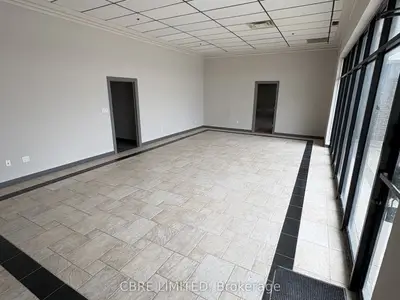 111 Martin Ross Avenue Unit 2-4, Toronto W05, On M3j 2m1