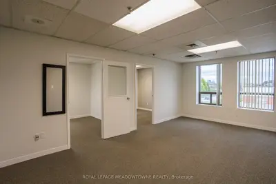 295 Alliance Road E, Milton, On L9t 4w8