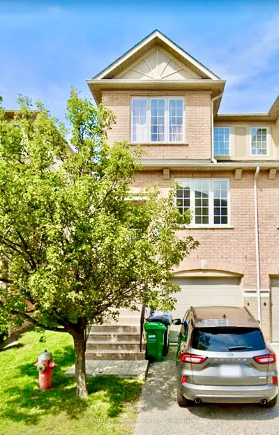 5055 Heatherleigh Avenue 106, Mississauga, On L5v 2r8