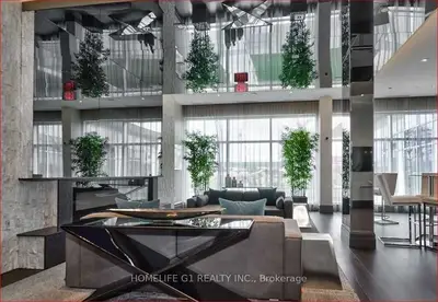 65 Speers Road 318, Oakville, On L6k 2e6