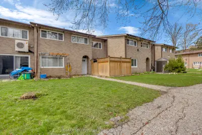 79 Driftwood Avenue 62, Toronto W05, On M3n 2m7