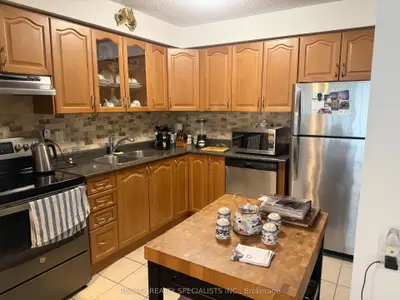 2301 Derry Road W 105, Mississauga, On L5n 2r4