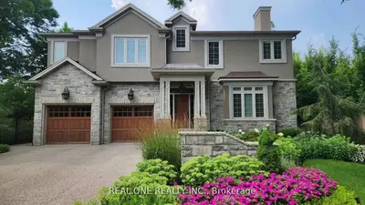 531 Jeanette Drive, Oakville, On L6k 1m9