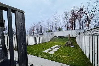 3362 Angel Pass Drive, Mississauga, On L5m 7k5