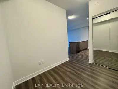 4130 Parkside Village Drive 602, Mississauga, On L5b 3m8