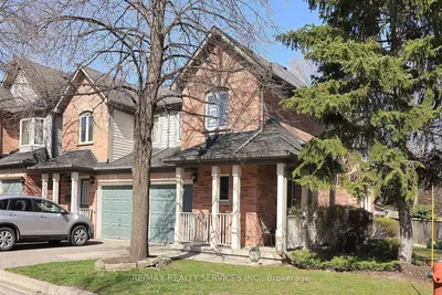 2088 Leanne Boulevard 15, Mississauga, On L5k 2s7