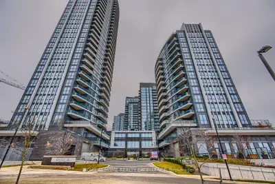 65 Watergarden Drive 201, Mississauga, On L5r 0g9