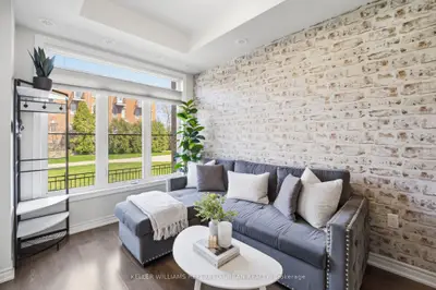 390 Hopewell Avenue 241, Toronto W04, On M6e 2s2