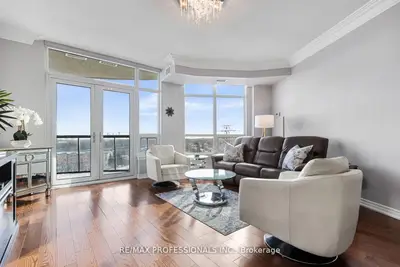 1135 Royal York Road 903, Toronto W08, On M9a 0c3