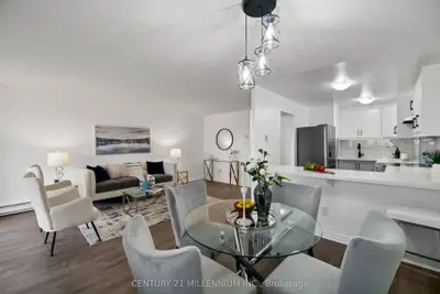 3055 Tomken Road 308, Mississauga, On L4y 3x9