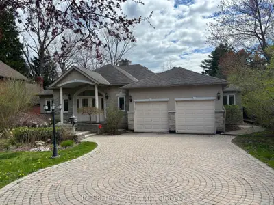 1262 Mississauga Road, Mississauga, On L5h 2j2