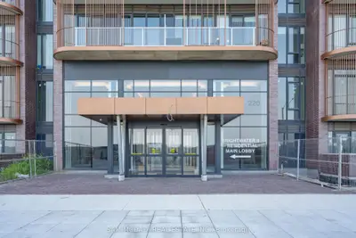 220 Missinnihe Way W 1213, Mississauga, On L5h 0a9