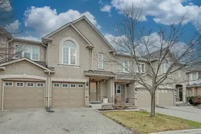 1290 Heritage Way 20, Oakville, On L6m 4m4