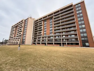 2929 Aquitaine Avenue 215, Mississauga, On L5n 2c7