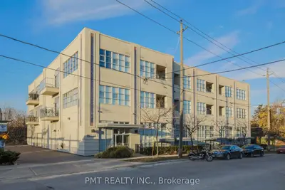 550 Hopewell Avenue 302, Toronto W04, On M6e 2s6