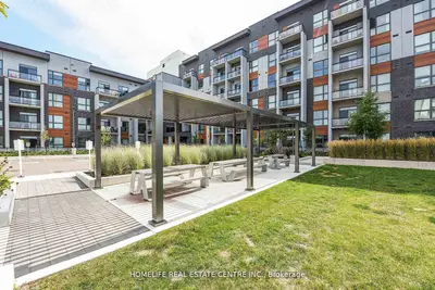 95 Dundas Street 104, Oakville, On L9l 9l9
