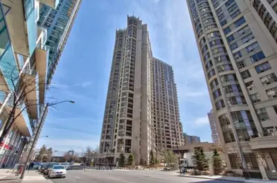 3880 Duke Of York Boulevard 816, Mississauga, On L5b 4m7