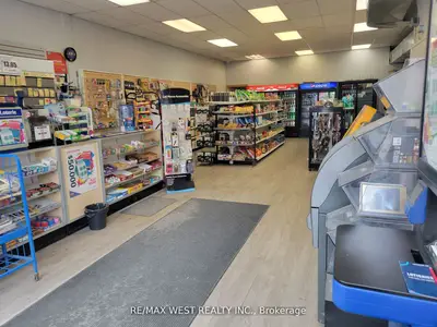 1990 Eglinton Avenue W, Toronto, On M6e 2j9