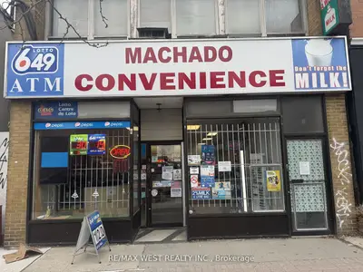 1990 Eglinton Avenue W, Toronto W04, On M6e 2j9