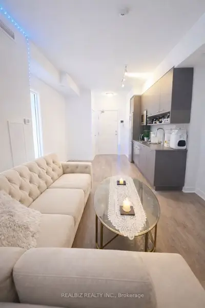 3005 Pine Glen Drive 318, Oakville, On L6m 5p5