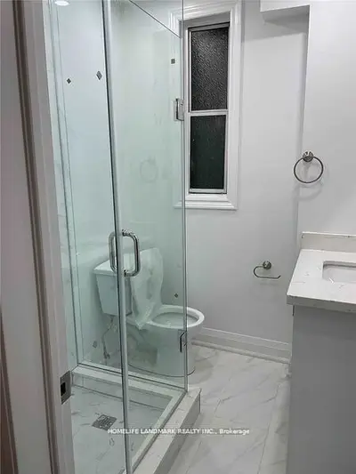 271 Dunn Avenue 2, Toronto, On M6k 1l9