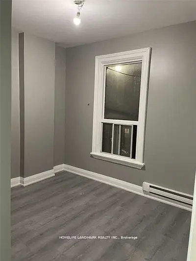 271 Dunn Avenue 2, Toronto W01, On M6k 1l9