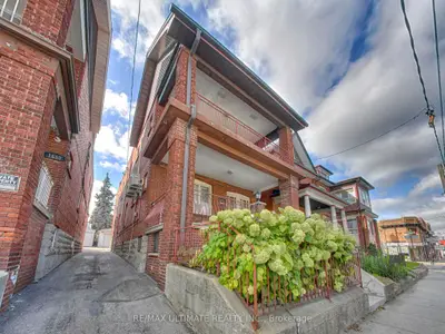 1652 Dufferin Street B, Toronto W03, On M6h 3l8