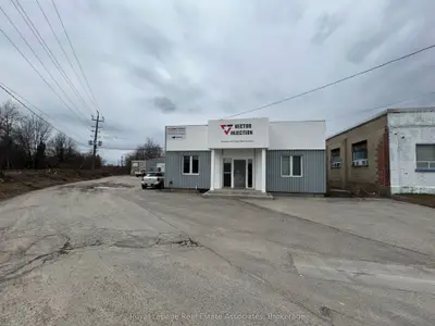 153 Perth Street, Halton Hills, On L7j 1c9