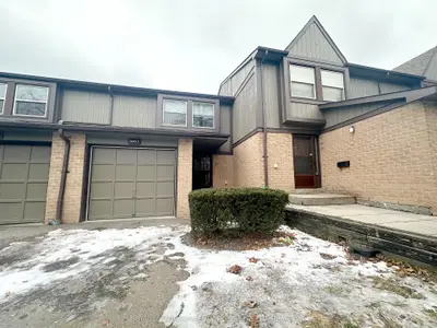 2605f Battleford Road, Mississauga, On L5n 3s4