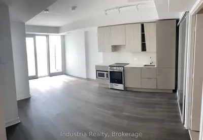3900 Confederation Parkway 5606, Mississauga, On L5b 0m3