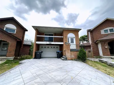 928 Knollwood Court, Mississauga, On L5c 3l9