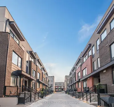 146 William Duncan Road 8, Toronto W05, On M3k 0c1