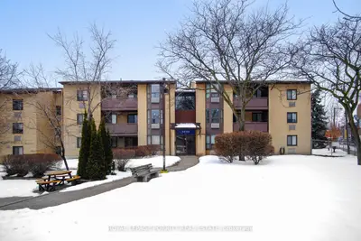3835 Lake Shore Boulevard W 104, Toronto W06, On M8w 1r2