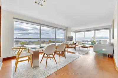 2261 Lake Shore Boulevard W 917, Toronto W06, On M8v 3x1