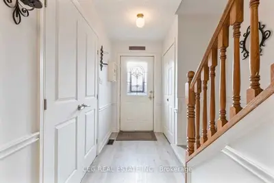313 Bronte Road, Oakville, On L6l 3c7