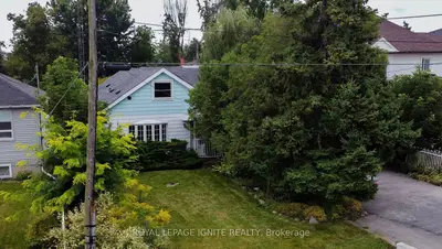 450 Marf Avenue, Mississauga, On L5g 1t3