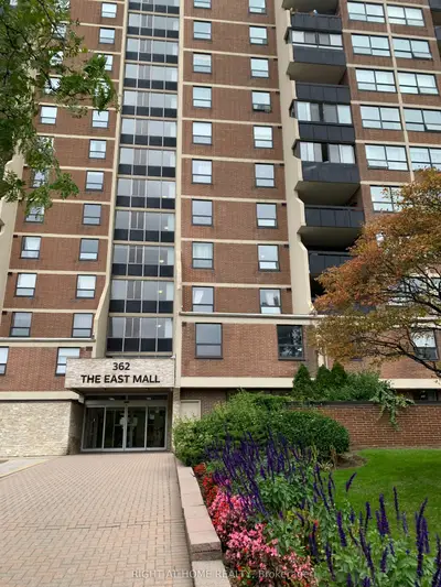 362 The East Mall Road 1109, Toronto W08, On M9b 6c4