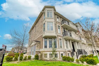57 Armdale Road 52, Mississauga, On L4z 0c7