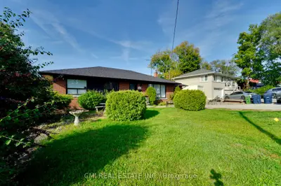 2610 Islington Avenue, Toronto, On M9v 2x3