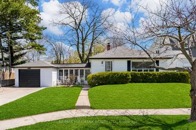 122 Hawthorne Road, Oakville, On L6k 1v8