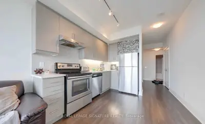 17 Zorra Street 1407, Toronto W08, On M8z 4z6