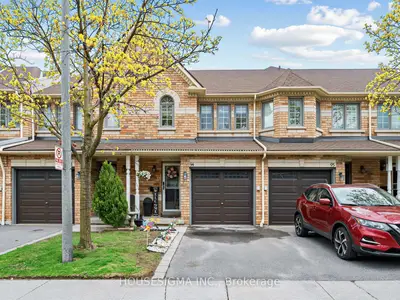 455 Apache Court 94, Mississauga, On L4z 3w8