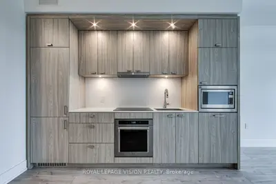 858 Dupont Street 619, Toronto W02, On M6g 0c1