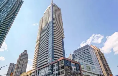 4065 Confederation Parkway 1904, Mississauga, On L5b 0l4
