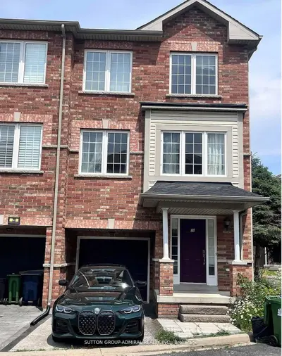 27 Frost King Lane, Toronto W10, On M9w 0a5