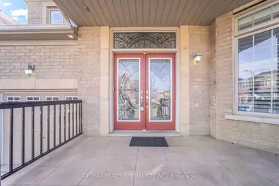 30 Portside Crescent, Brampton, On L6r 3p3