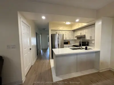 3043 Finch Avenue W 1014, Toronto, On M9m 0a4